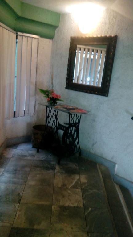 Hotel Y Hostal Casa Risueno Campeche Exterior photo